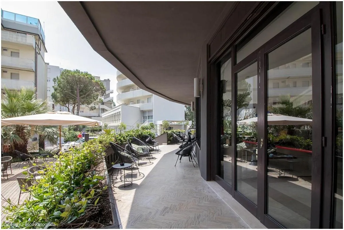 호텔 Milano Marittima Caraibi B&B